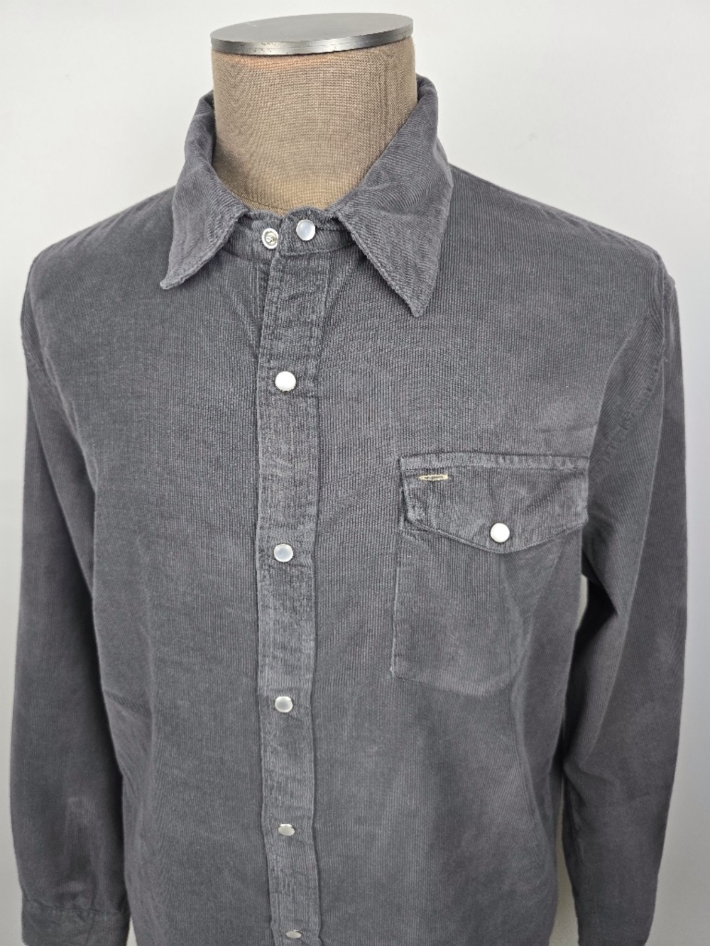 Criquet Men's Gray Corduroy Long Sleeve Pearl Snap Western Shirt XL 24x31